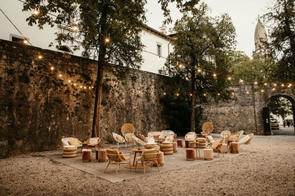 Grad Stanjel House Bed & Breakfast Exterior photo